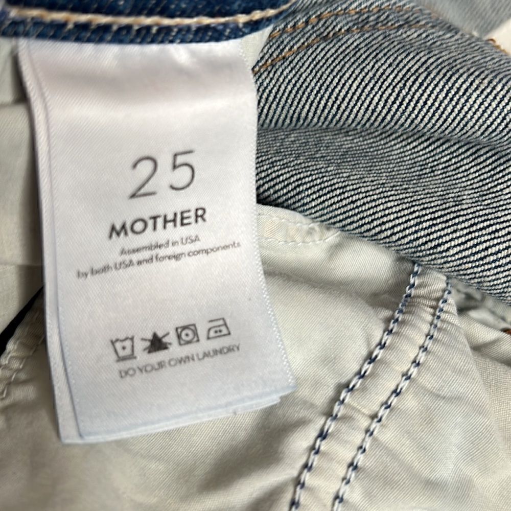 MOTHER
Study Hover High Rise Straight Leg Jeans in Peaches and Scream - Picture 8 of 8